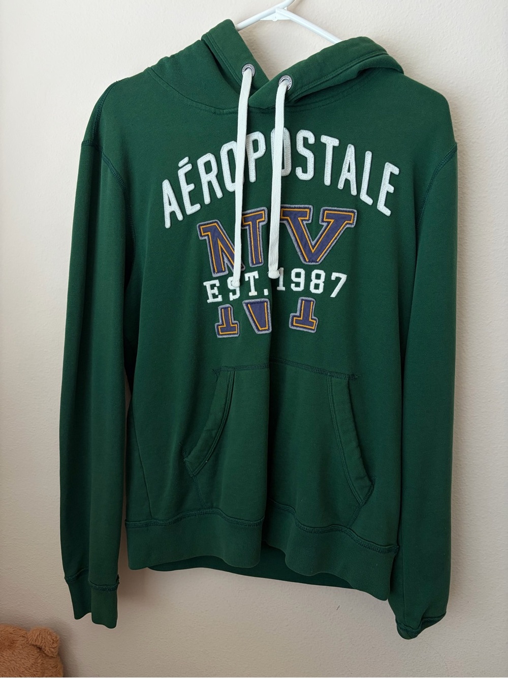 Aeropostale Y2k Men's Green Pullover Hoodie